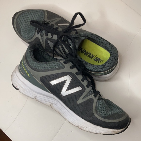Nike New Balance Running Shoe - Picture 3 of 10